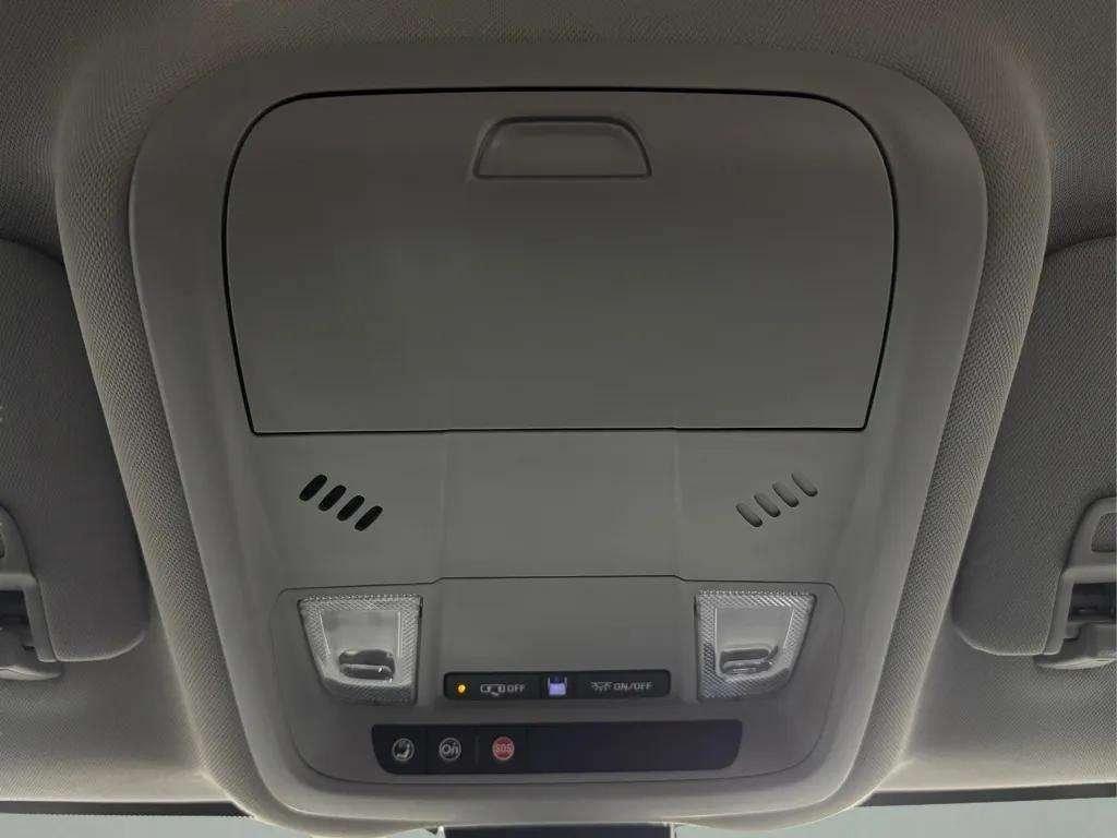 used 2024 Chevrolet Equinox car, priced at $23,995