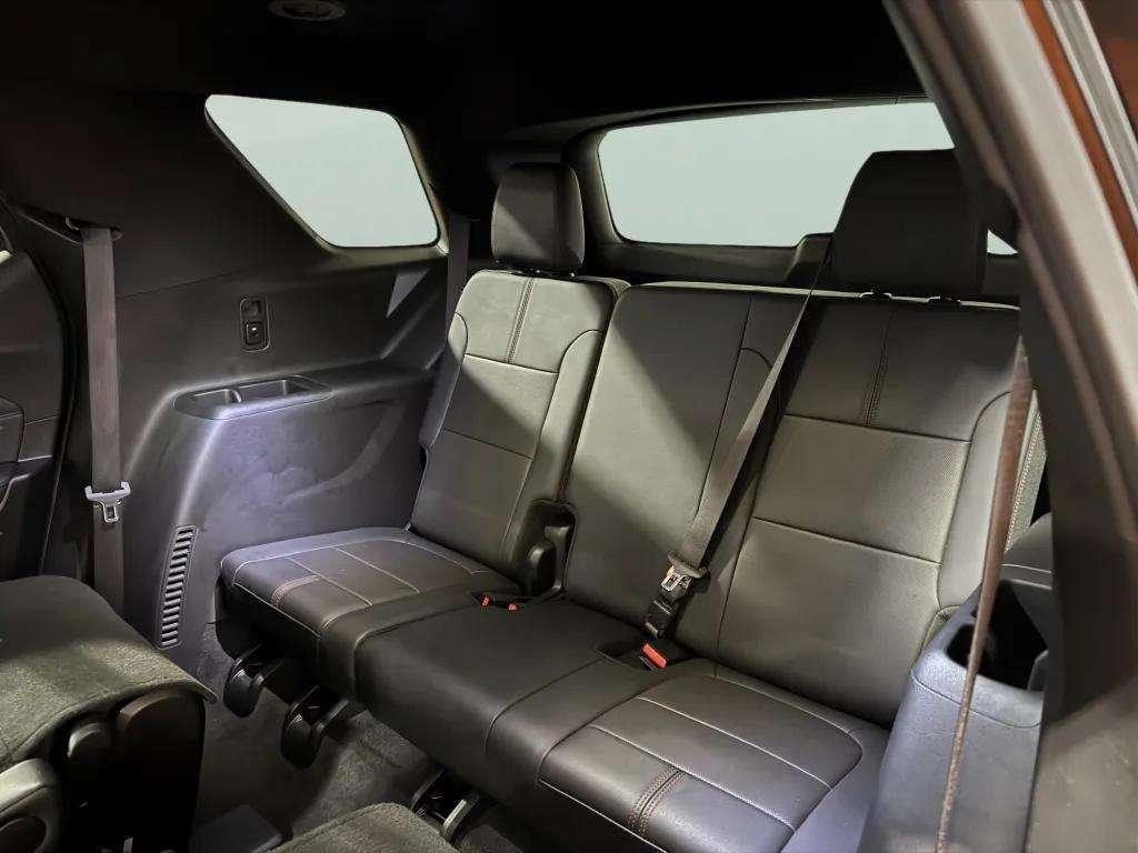 used 2024 Chevrolet Traverse Limited car, priced at $37,995