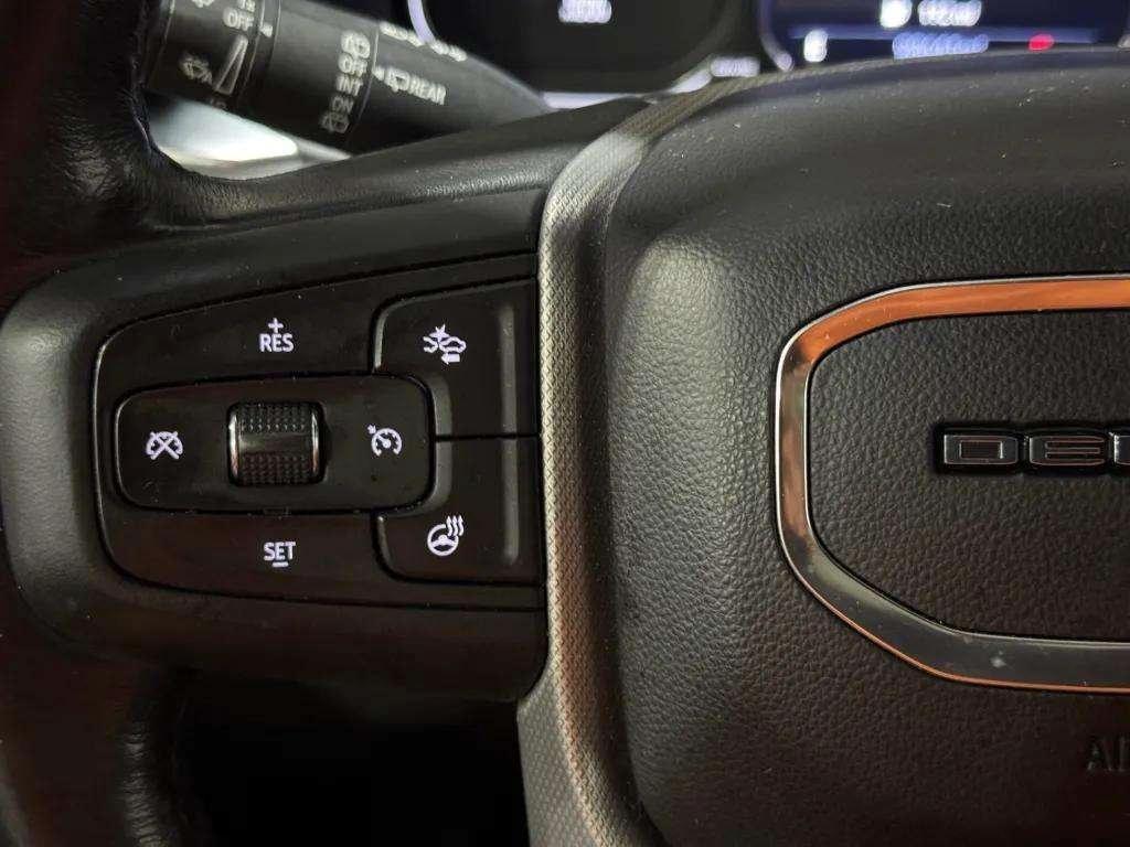 used 2021 GMC Yukon XL car, priced at $43,911