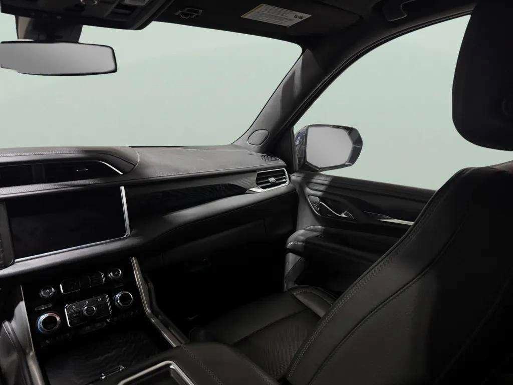 used 2021 GMC Yukon XL car, priced at $43,911