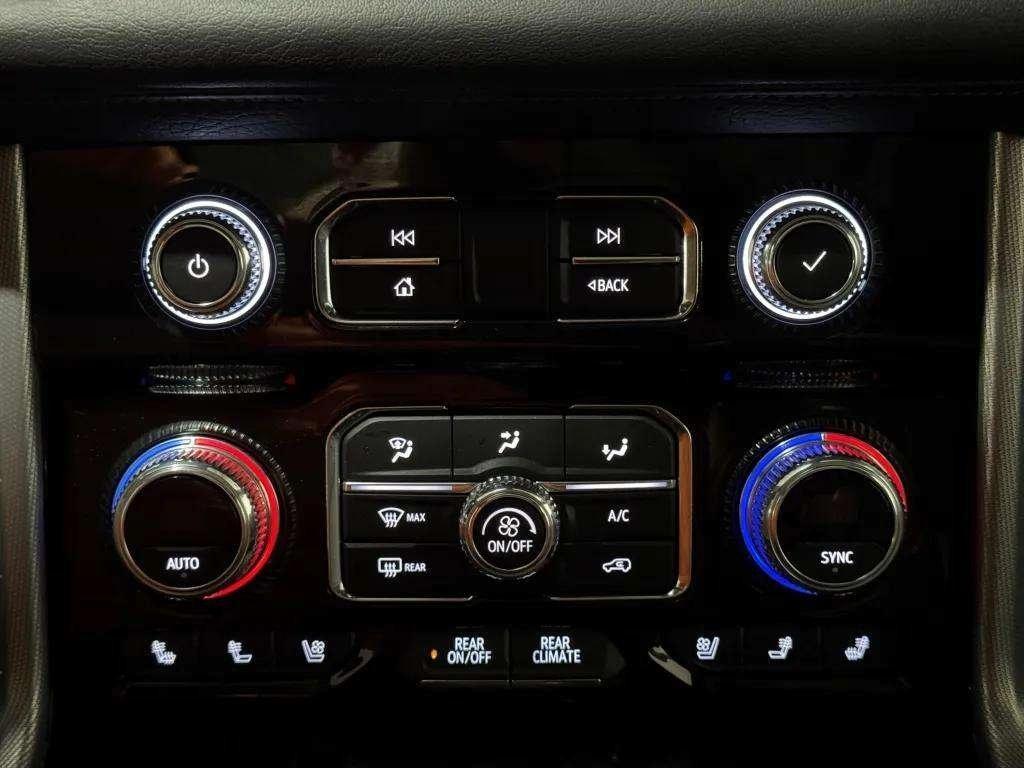 used 2021 GMC Yukon XL car, priced at $43,911