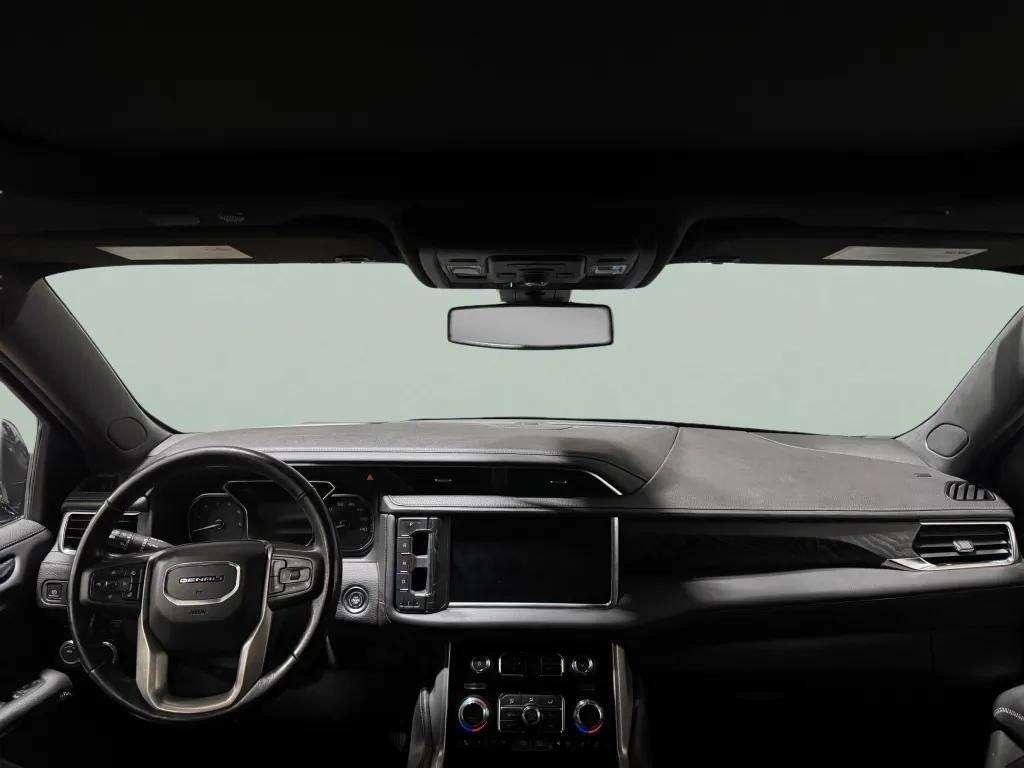 used 2021 GMC Yukon XL car, priced at $43,911