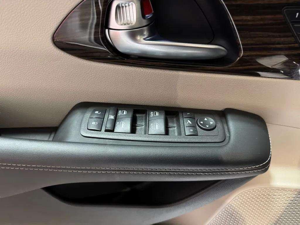 used 2023 Chrysler Pacifica car, priced at $38,210