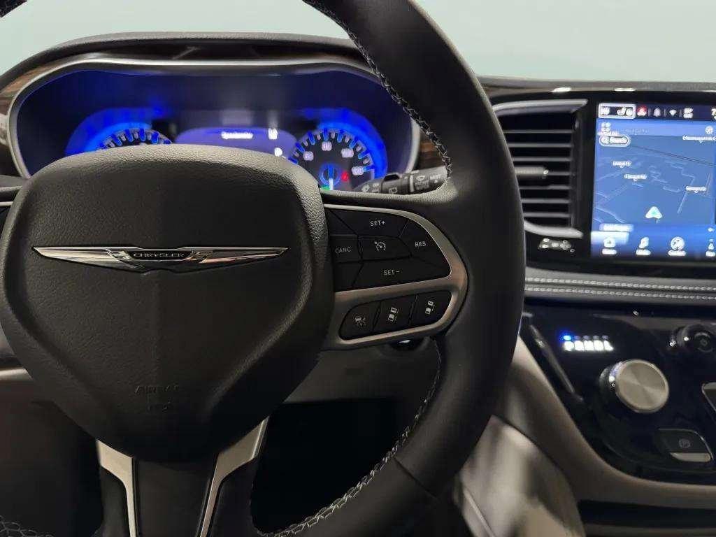 used 2023 Chrysler Pacifica car, priced at $38,210