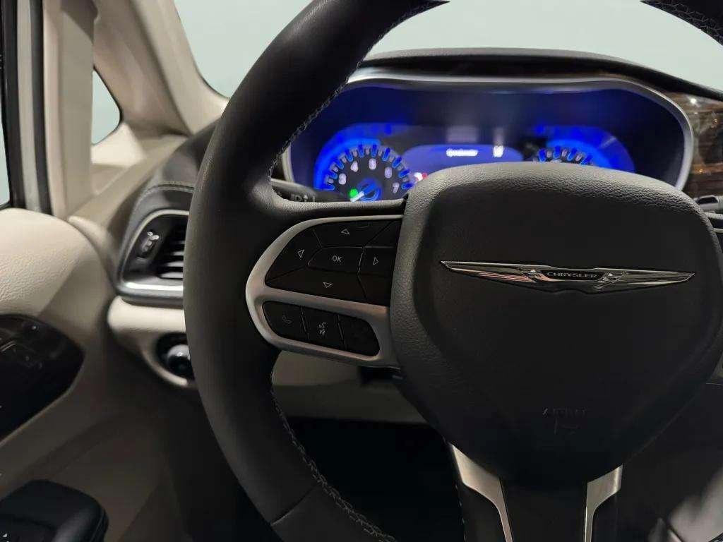 used 2023 Chrysler Pacifica car, priced at $38,210