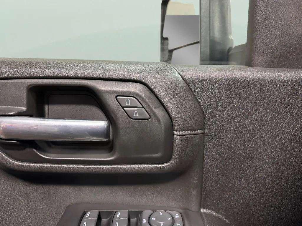 used 2023 GMC Sierra 2500 car, priced at $46,755