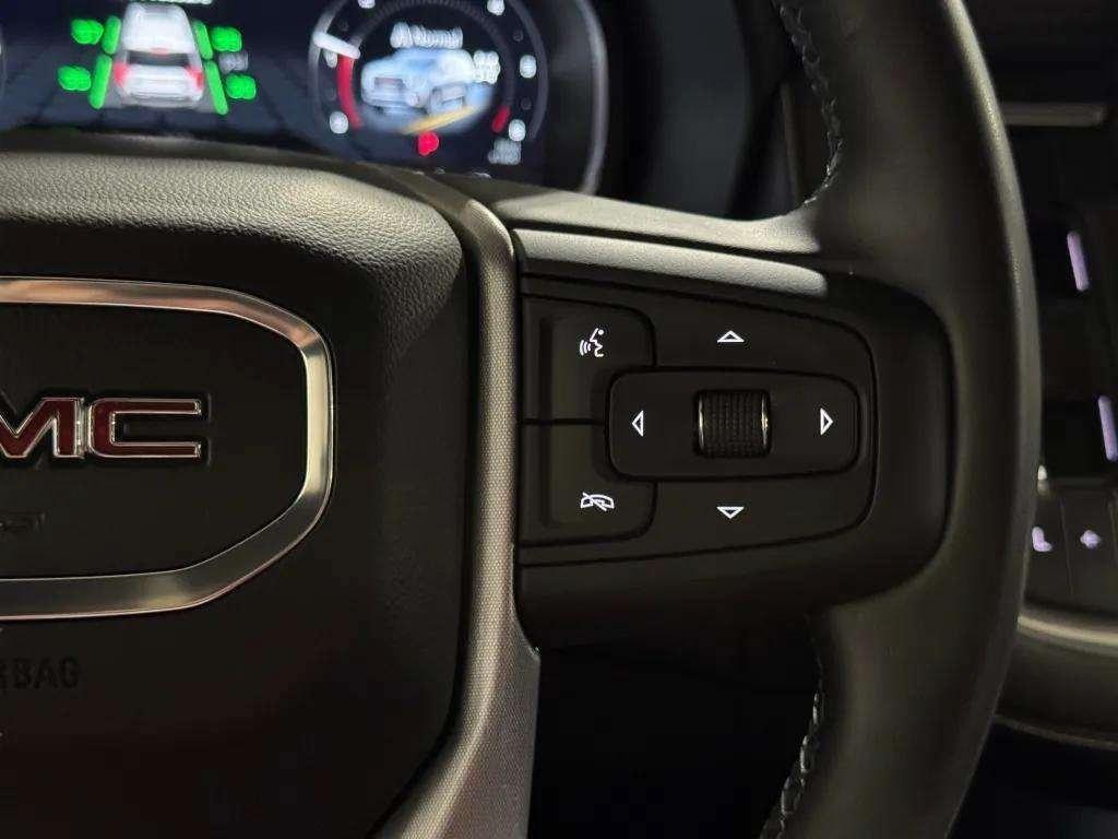 used 2023 GMC Yukon car, priced at $46,538