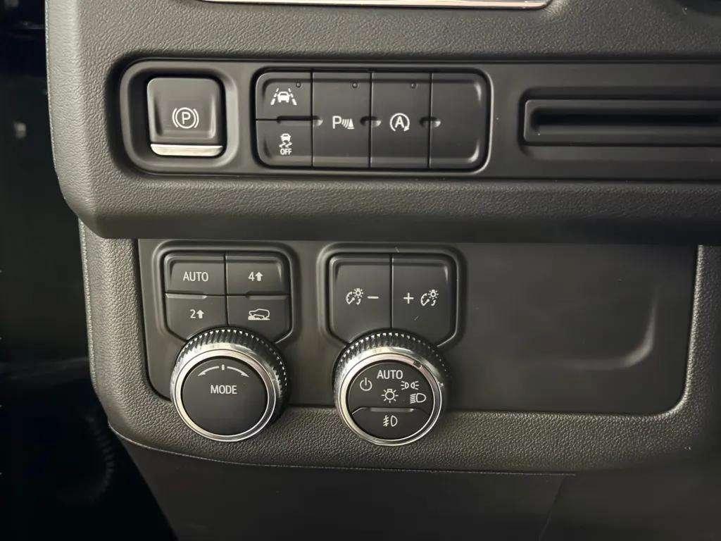 used 2023 GMC Yukon car, priced at $46,538