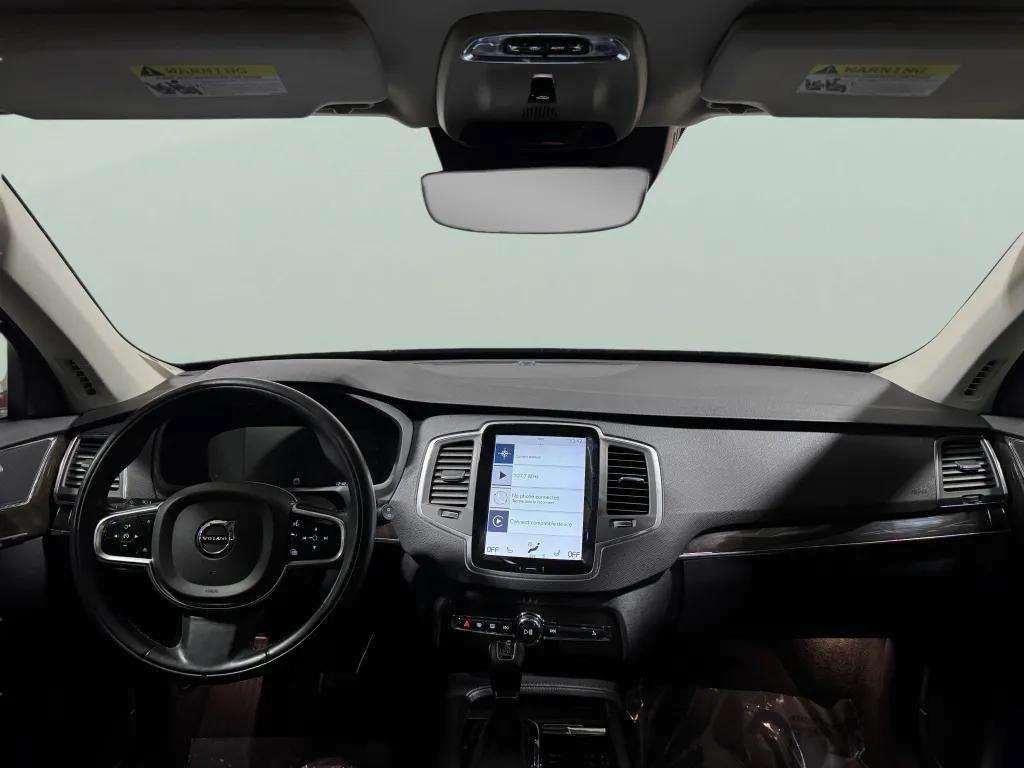 used 2018 Volvo XC90 car, priced at $18,399
