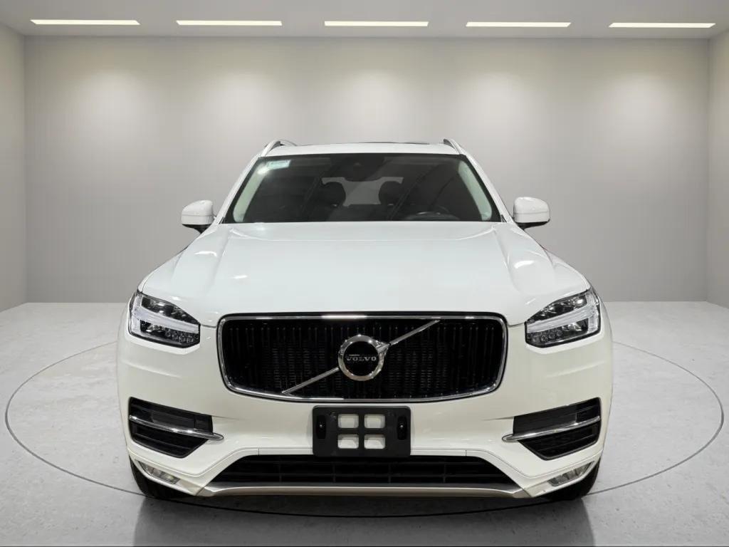 used 2018 Volvo XC90 car, priced at $18,399