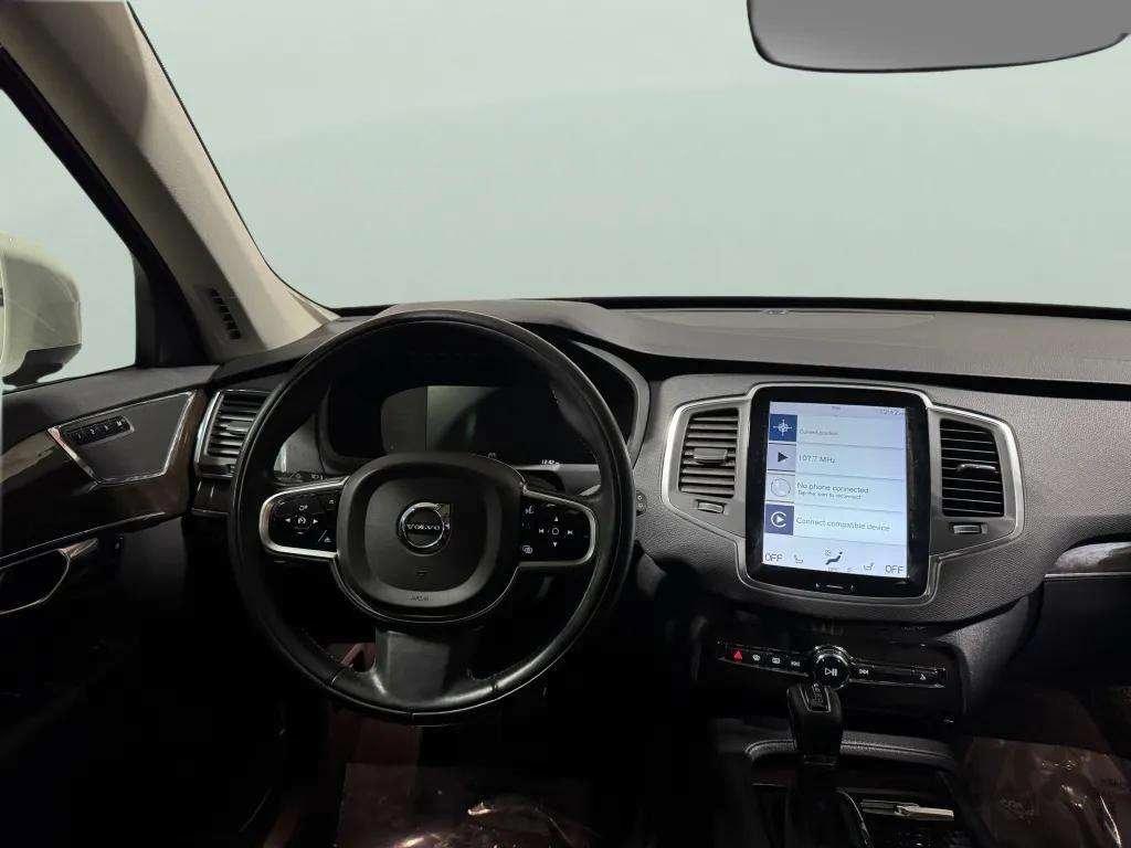 used 2018 Volvo XC90 car, priced at $18,399