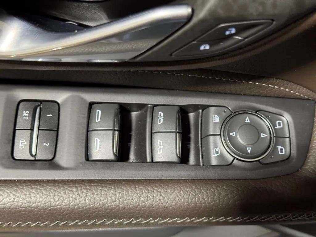 used 2023 GMC Yukon car, priced at $70,998