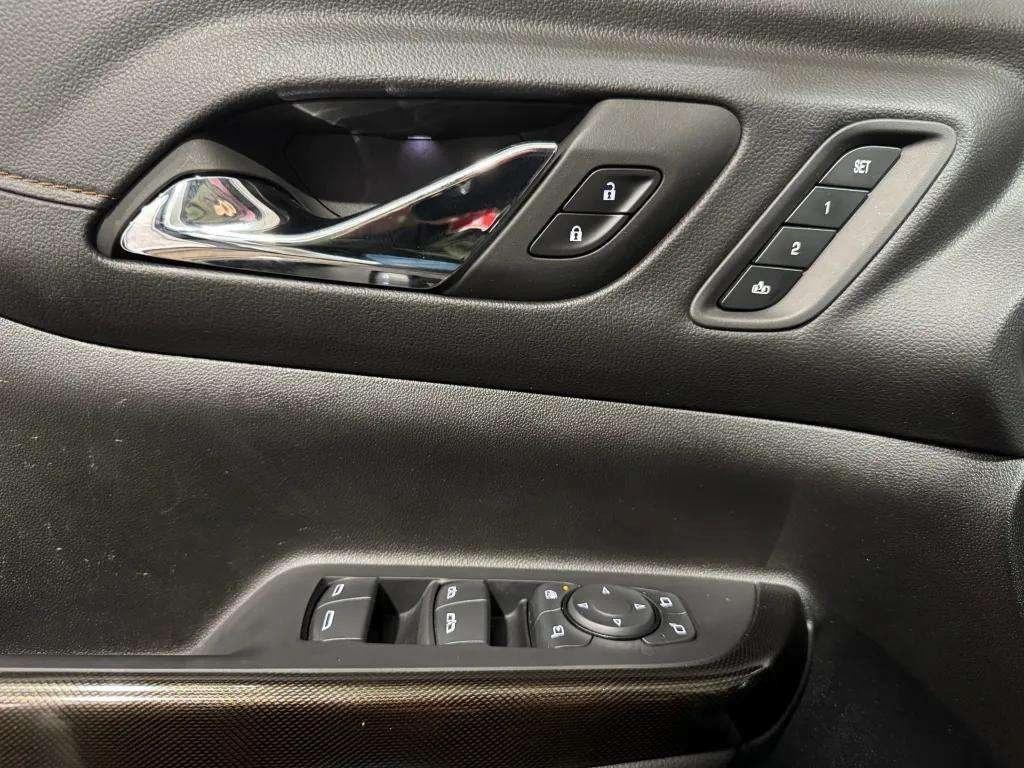 used 2023 GMC Acadia car, priced at $33,995