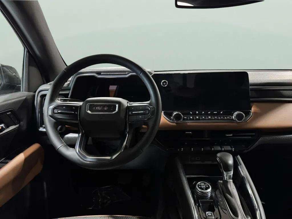 used 2023 GMC Canyon car, priced at $39,995