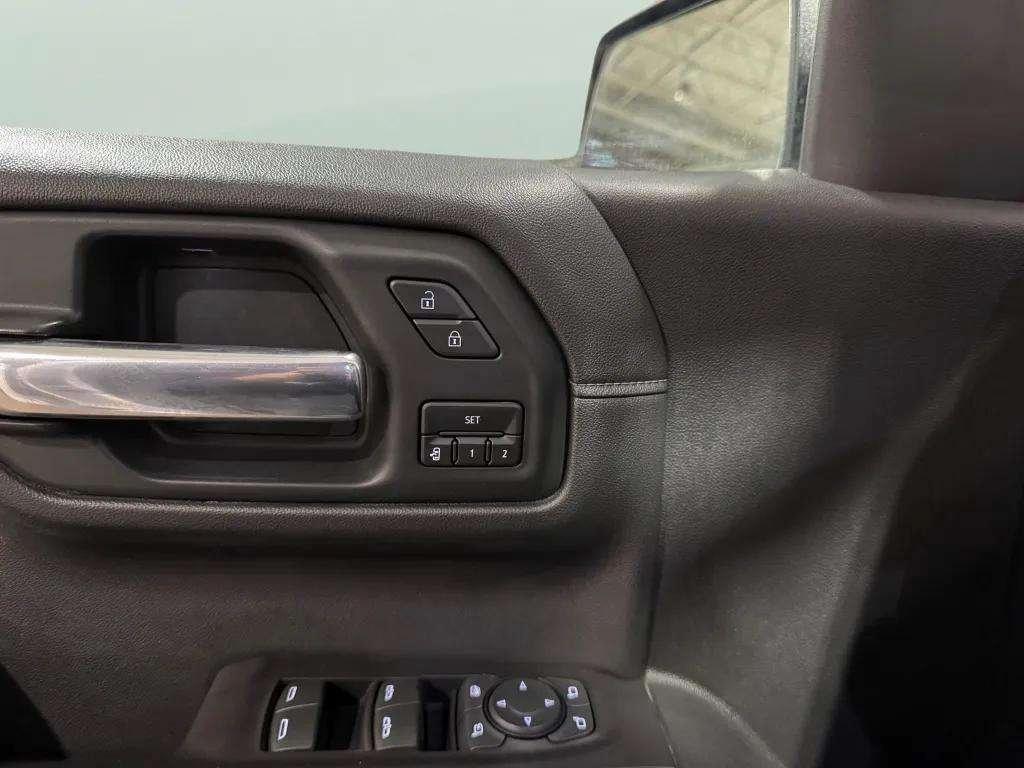 used 2019 Chevrolet Silverado 1500 car, priced at $36,613