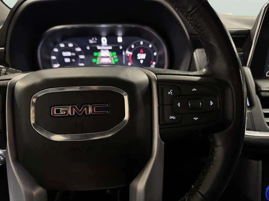 used 2022 GMC Yukon car, priced at $39,995