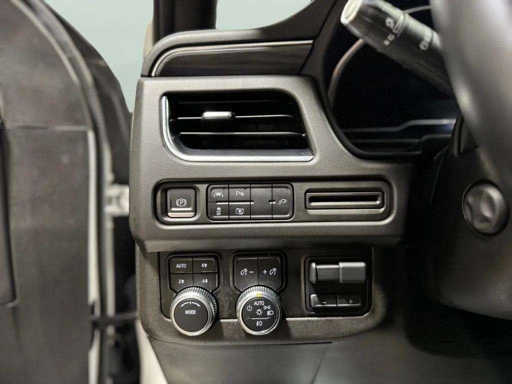 used 2022 GMC Yukon car, priced at $39,995