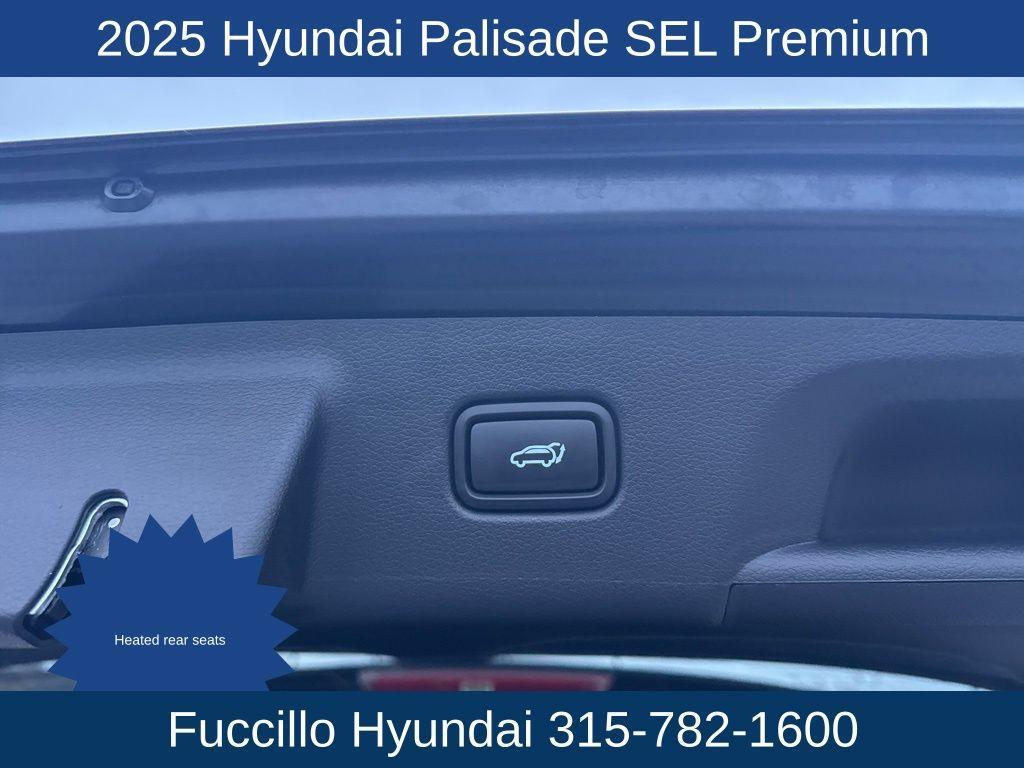 used 2025 Hyundai Palisade car, priced at $39,777