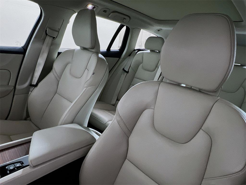 used 2021 Volvo V60 car, priced at $21,949