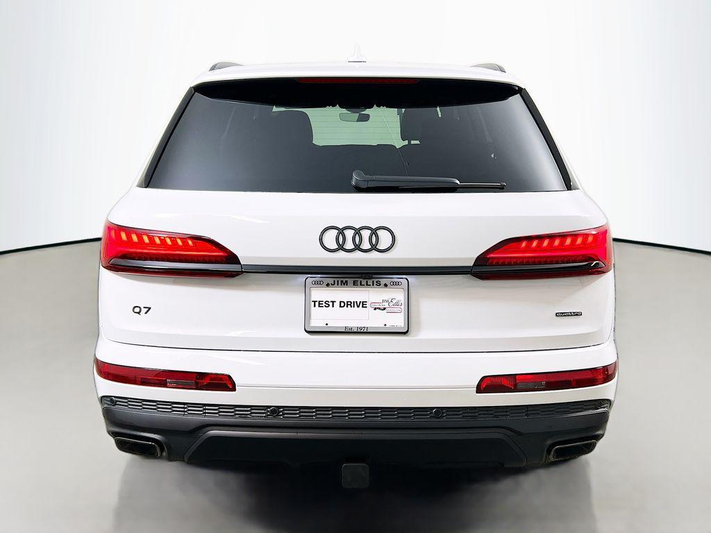 new 2026 Audi Q7 car, priced at $74,380