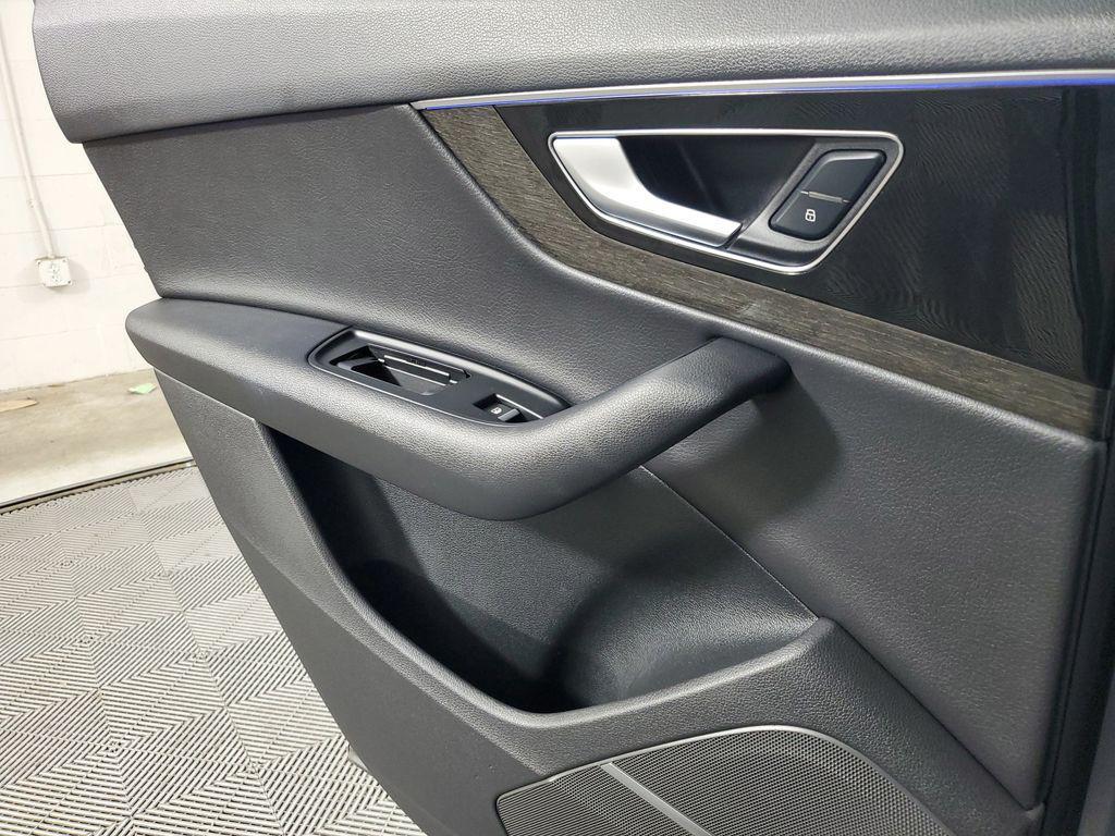used 2018 Audi Q7 car, priced at $18,748
