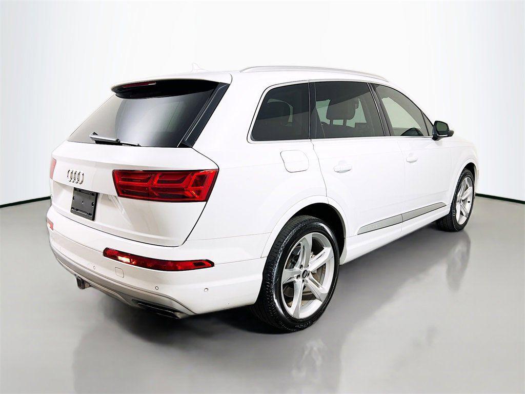 used 2019 Audi Q7 car, priced at $27,549