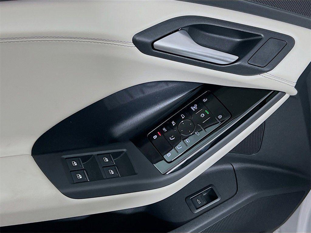 new 2025 Audi Q6 e-tron car, priced at $76,900