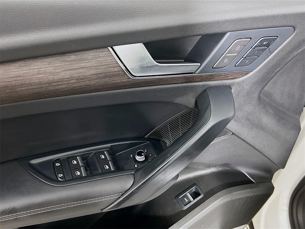 used 2024 Audi Q5 car, priced at $27,998