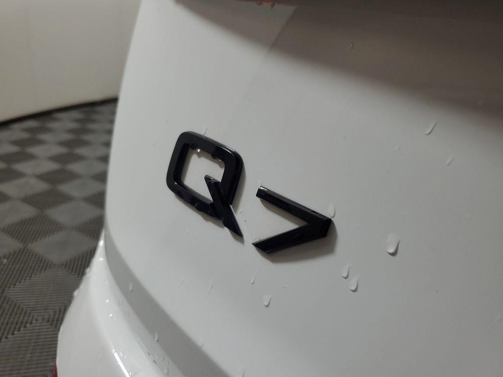 used 2024 Audi Q7 car, priced at $49,434