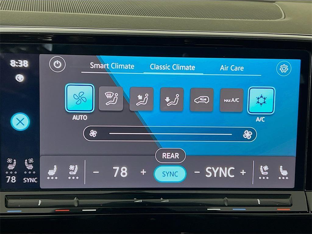 used 2024 Volkswagen Atlas car, priced at $27,949