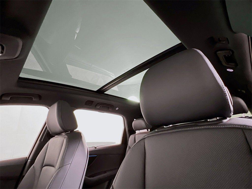 new 2026 Audi Q7 car, priced at $75,055