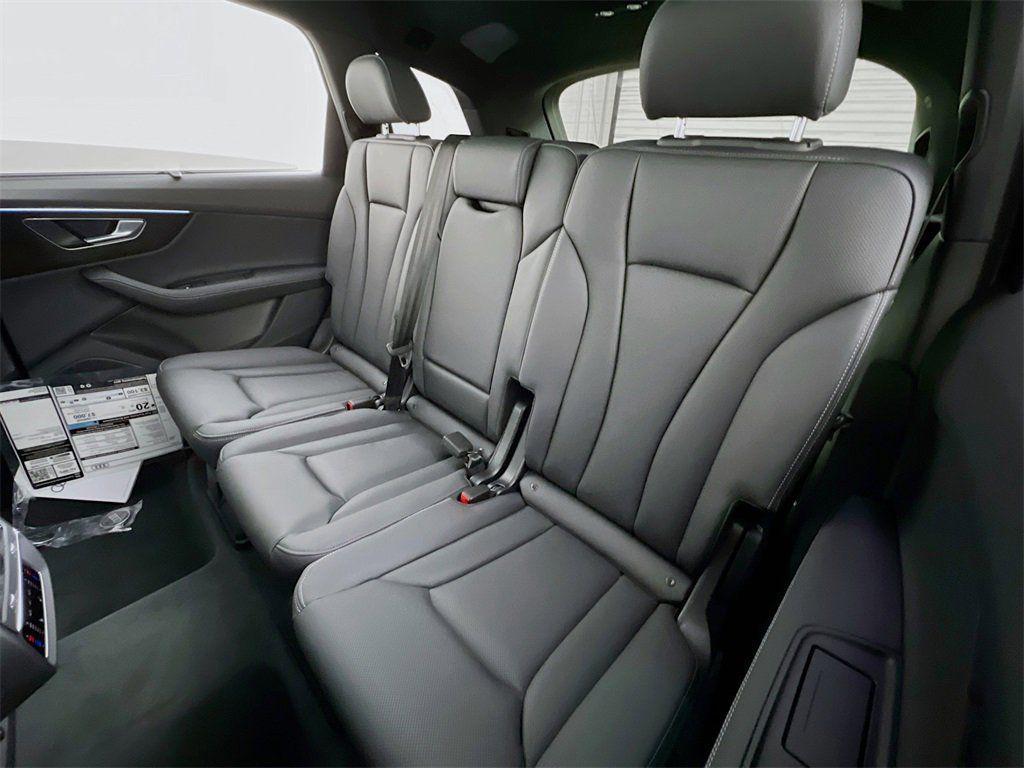 new 2026 Audi Q7 car, priced at $75,055