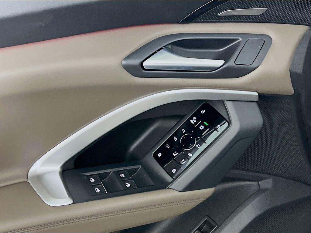 new 2025 Audi Q5 car, priced at $62,450