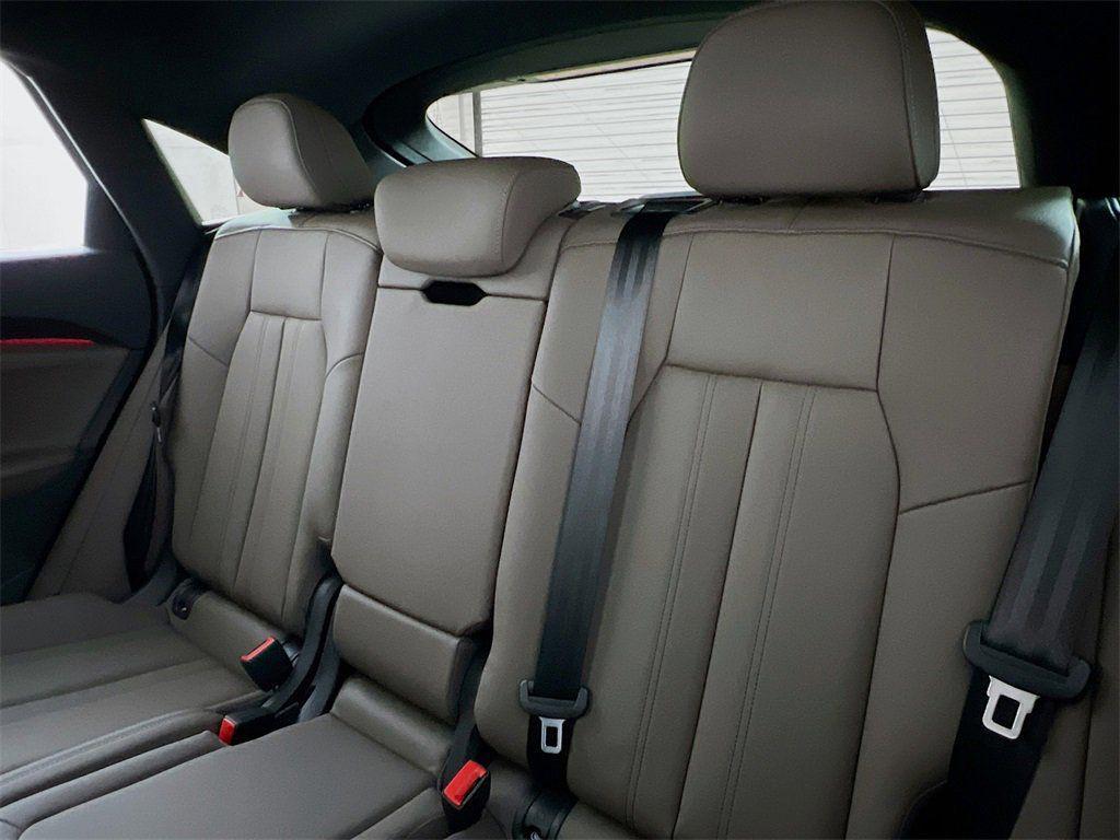 new 2025 Audi Q5 car, priced at $59,952