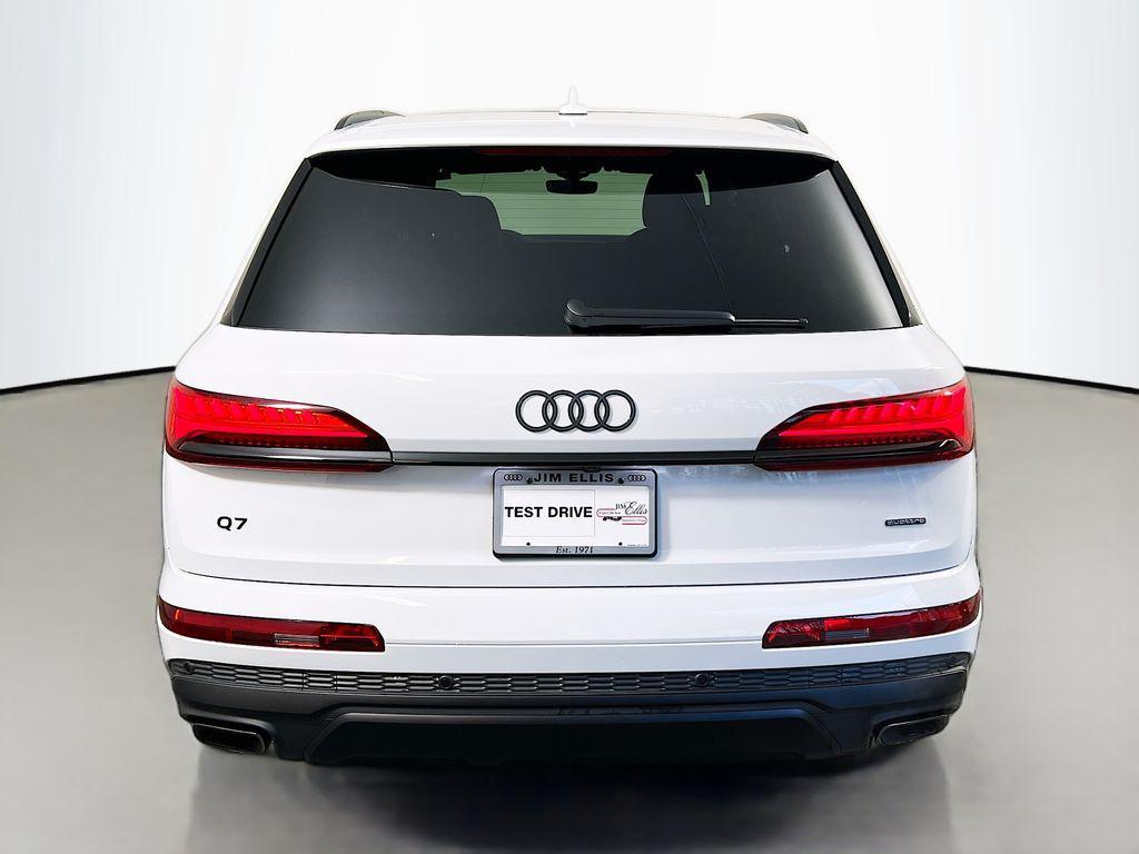 new 2026 Audi Q7 car, priced at $73,145
