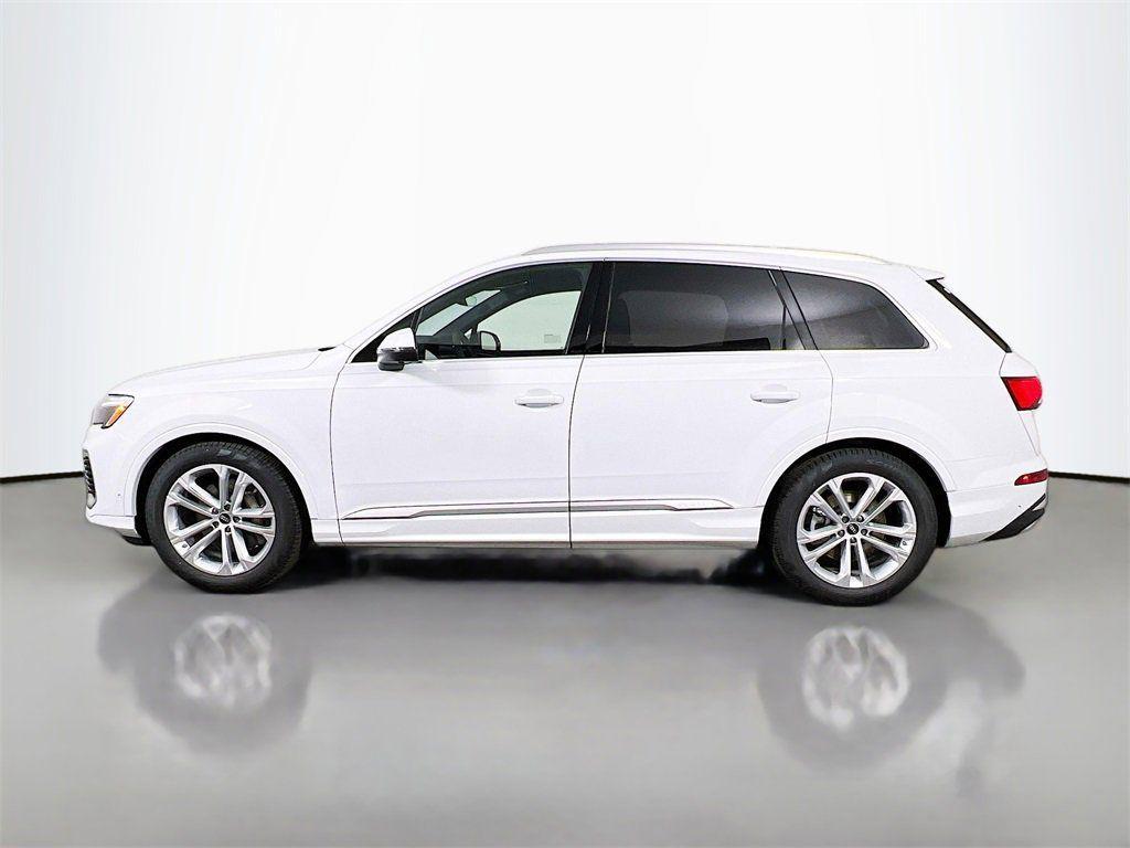 new 2026 Audi Q7 car, priced at $72,813