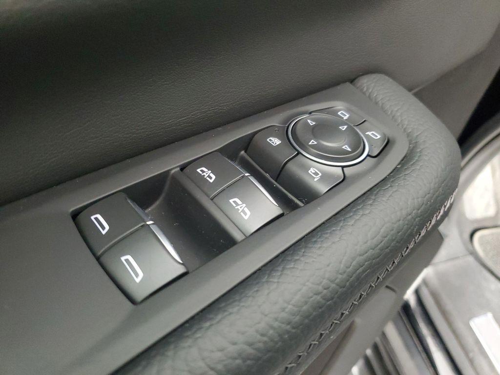 used 2025 GMC Yukon car, priced at $74,627