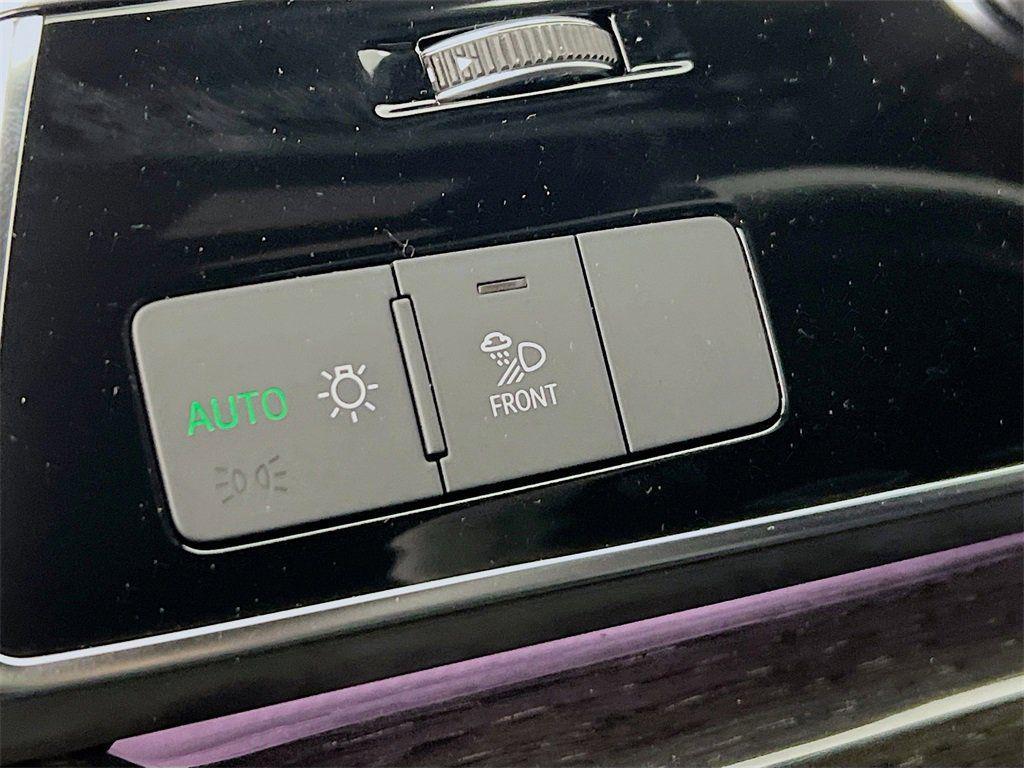 new 2026 Audi Q7 car, priced at $68,771