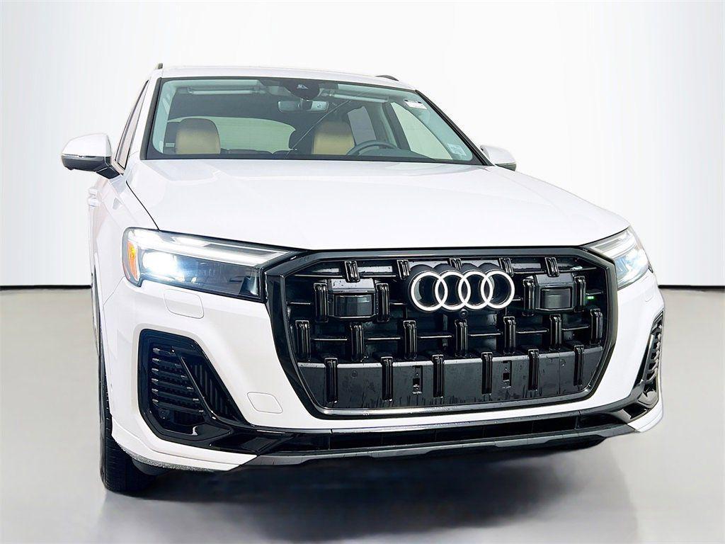 new 2026 Audi Q7 car, priced at $75,055