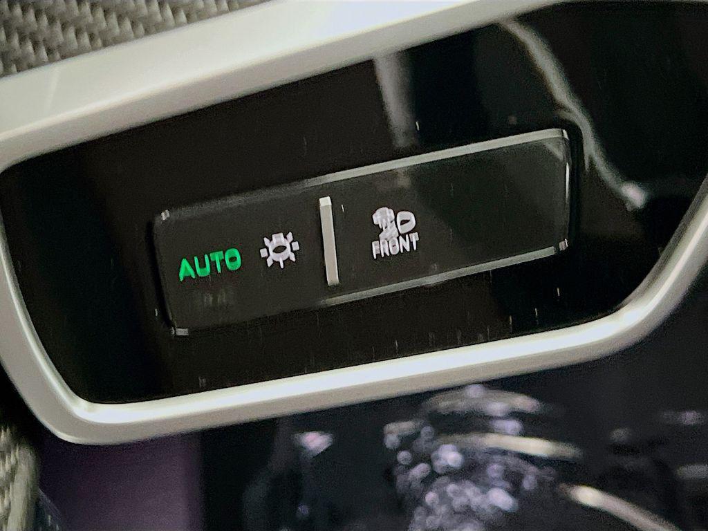 new 2026 Audi RS 6 Avant car, priced at $152,090