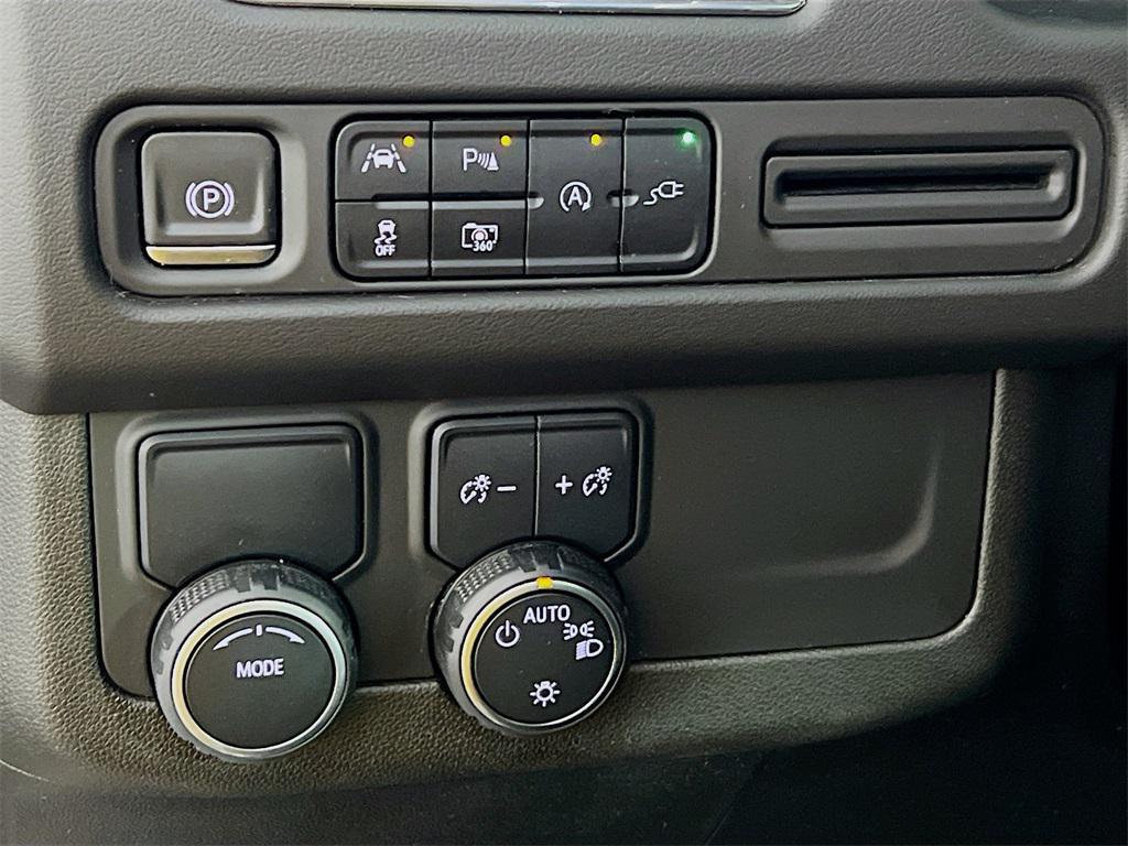 used 2022 Chevrolet Suburban car, priced at $44,949