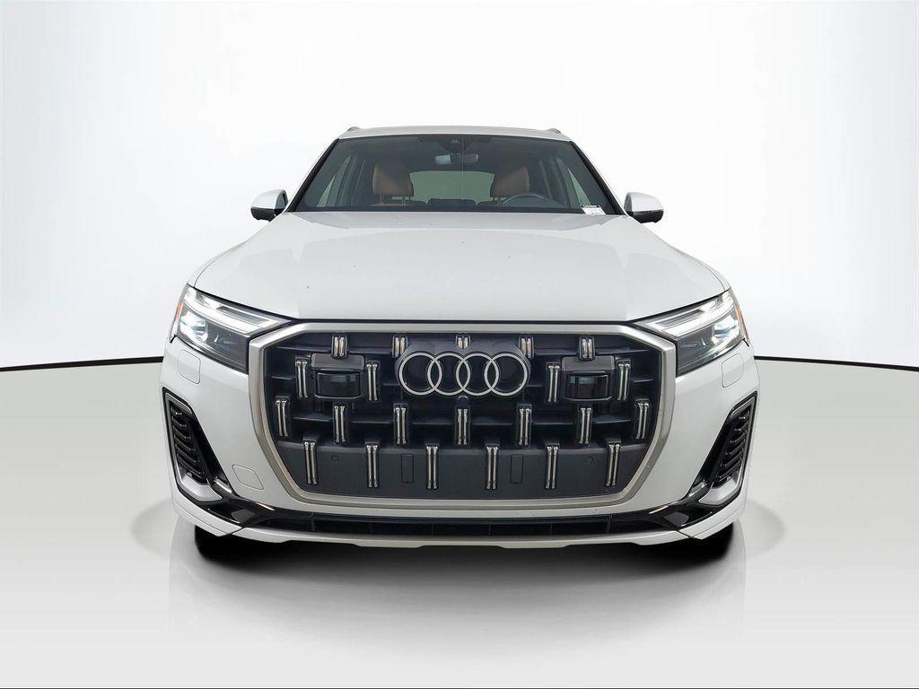 used 2025 Audi Q7 car, priced at $43,949
