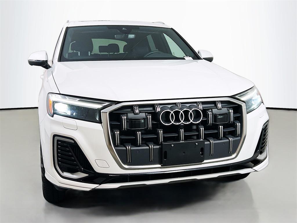 used 2025 Audi Q7 car, priced at $50,365