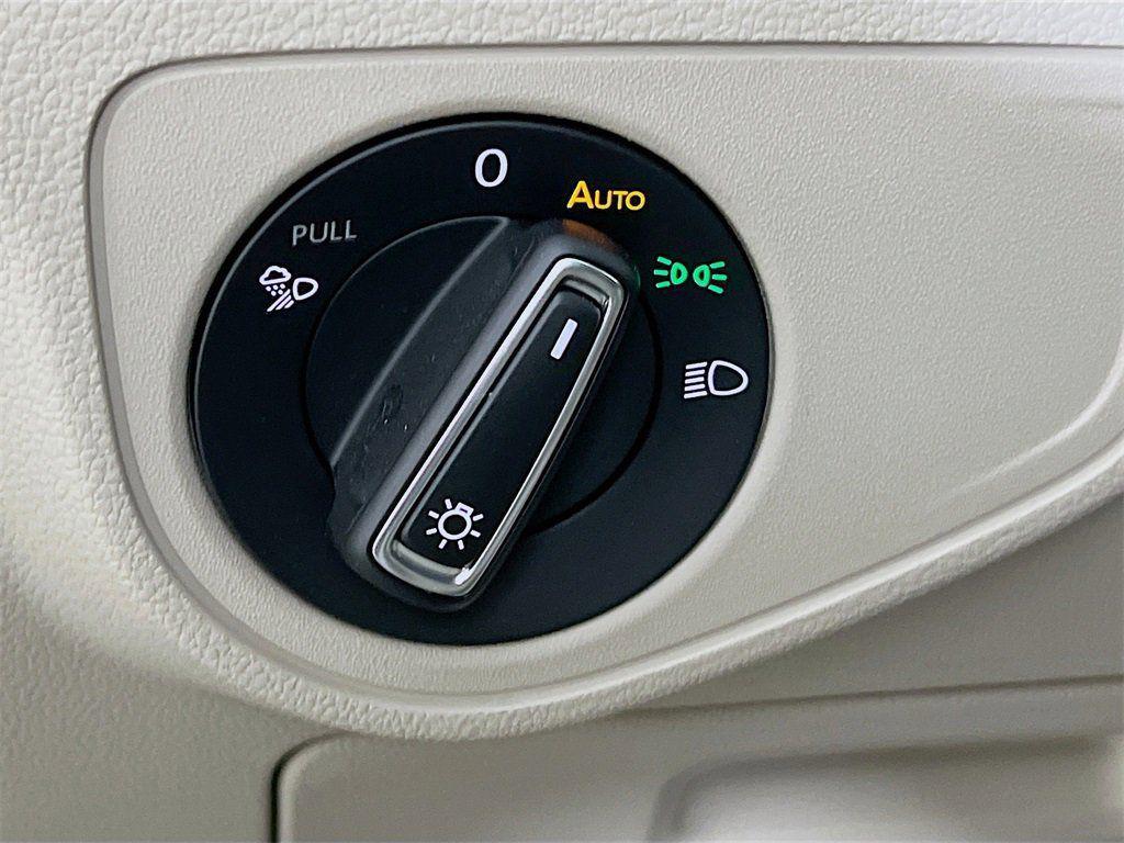 used 2023 Volkswagen Atlas car, priced at $24,549