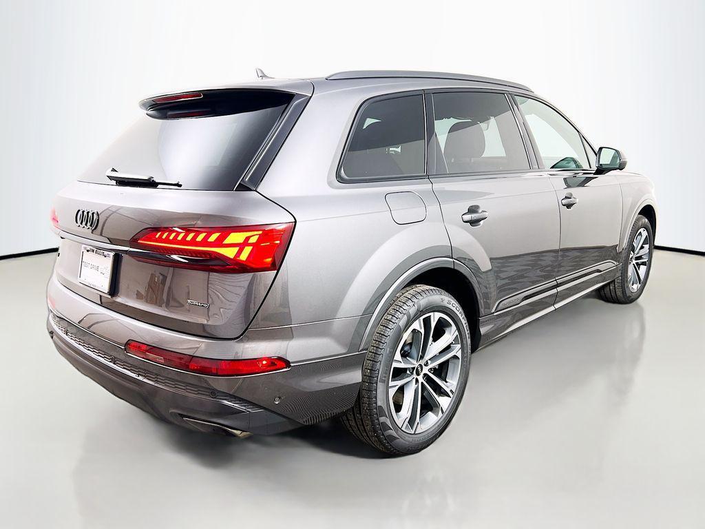 new 2026 Audi Q7 car, priced at $63,897