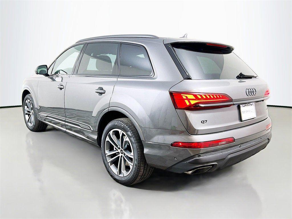 new 2026 Audi Q7 car, priced at $63,897