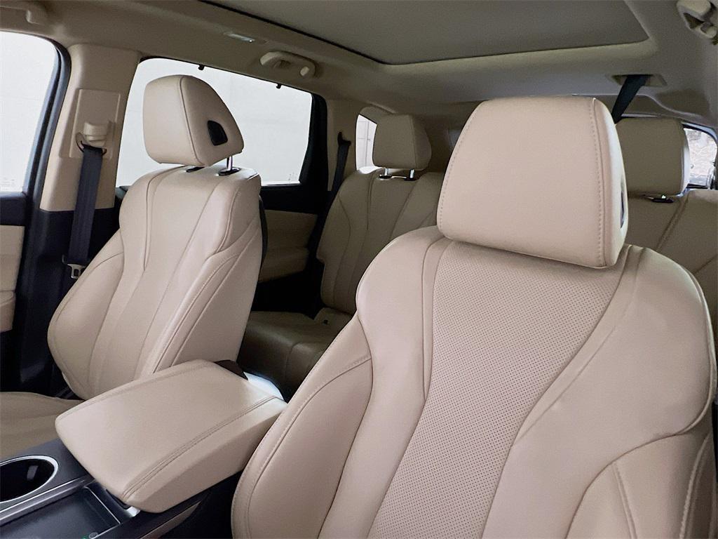 used 2023 Acura MDX car, priced at $40,535