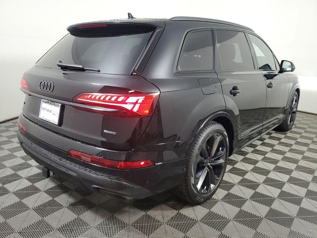new 2026 Audi Q7 car, priced at $75,431