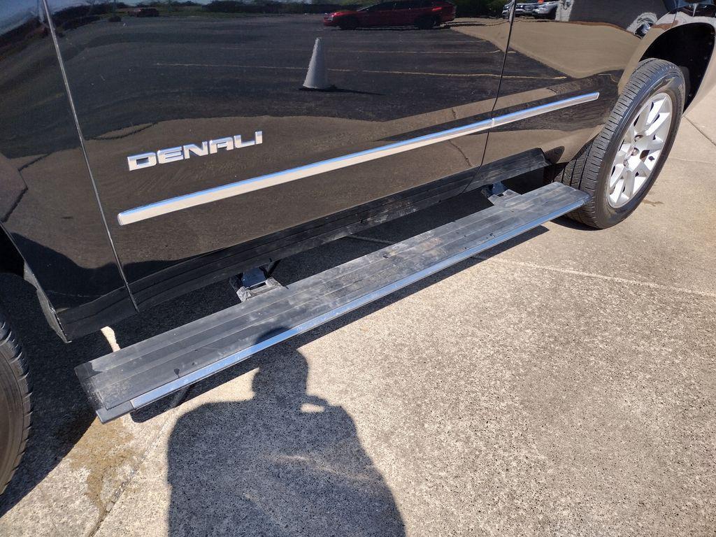 used 2015 GMC Yukon car, priced at $19,804