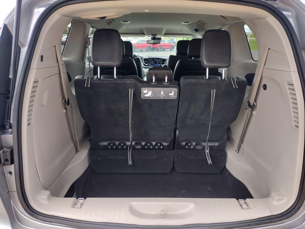 used 2021 Chrysler Pacifica car, priced at $15,750
